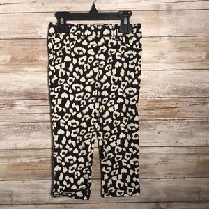 Black and white printed pants